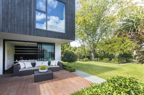 Photo of property in 79 Fendalton Road, Fendalton, Christchurch, 8014