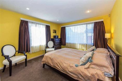 Photo of property in 51 Balgay Street, Upper Riccarton, Christchurch, 8041