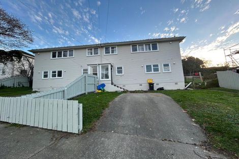Photo of property in 69 Tremewan Street, Tawa, Wellington, 5028