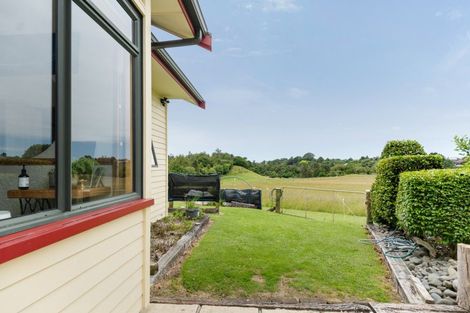 Photo of property in 66 Mcgiven Drive, Ridgewood, New Plymouth, 4371