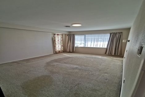 Photo of property in 2/11 Manor Place, Bryndwr, Christchurch, 8053