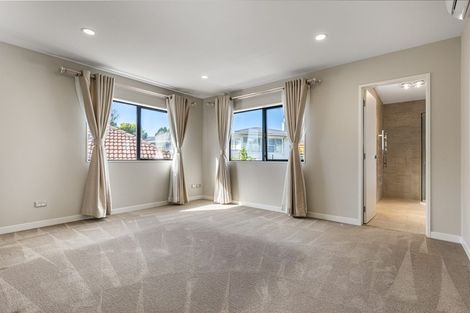 Photo of property in 4b Bennett Road, Pakuranga, Auckland, 2010