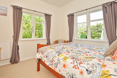 Photo of property in 4 Naples Street, Martinborough, 5711
