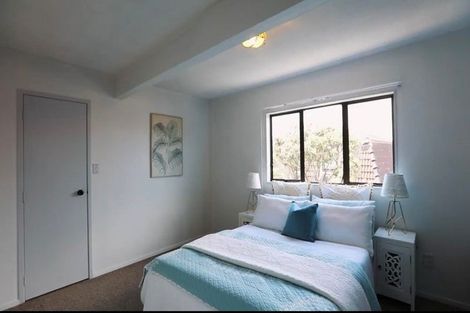 Photo of property in 1/24 Curacao Place, Half Moon Bay, Auckland, 2012