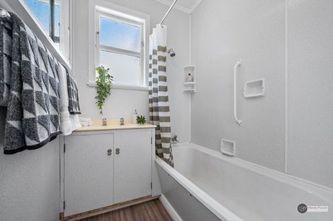 Photo of property in 74 Judd Crescent, Naenae, Lower Hutt, 5011