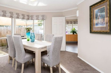 Photo of property in 2/16 Woodgers Way, Somerville, Auckland, 2014