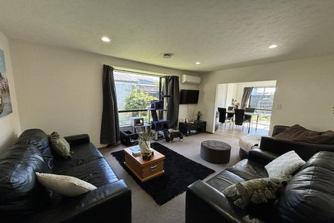 Photo of property in 2/21b Northcote Road, Northcote, Christchurch, 8052