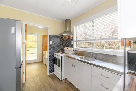 Photo of property in 37 Rosewarne Crescent, Glendene, Auckland, 0602