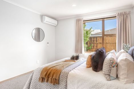 Photo of property in 12 Tarrango Way, Rototuna, Hamilton, 3210