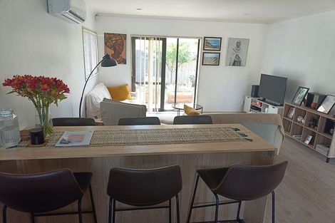 Photo of property in 70a Kayes Road, Pukekohe, 2120