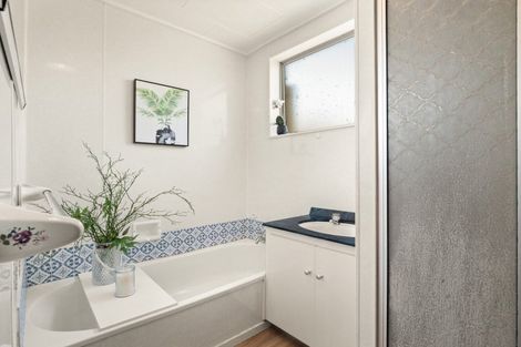 Photo of property in 2a Rennie Street, Green Island, Dunedin, 9018