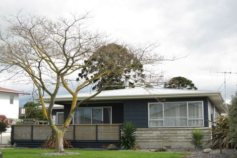 Photo of property in 8 Sutton Avenue, Clive, 4102