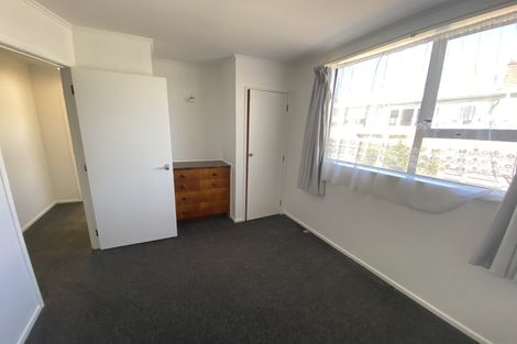 Photo of property in 40 West Coast Road, Glen Eden, Auckland, 0602