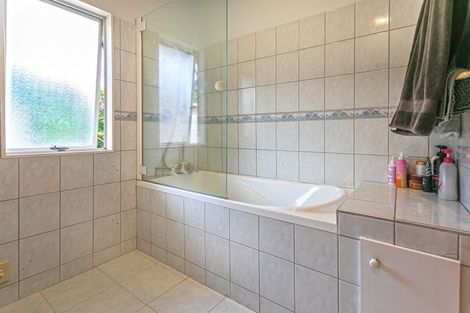 Photo of property in 40 Driving Creek Road, Coromandel, 3506