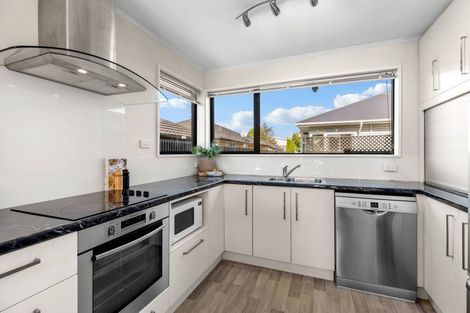 Photo of property in 8a Freyberg Avenue, Riccarton, Christchurch, 8011