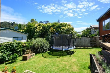 Photo of property in 633 Swanson Road, Swanson, Auckland, 0612