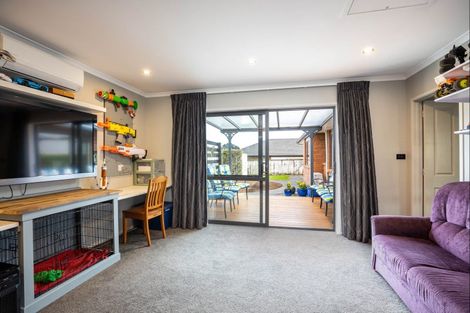 Photo of property in 24 Ainslee Street, Highlands Park, New Plymouth, 4312