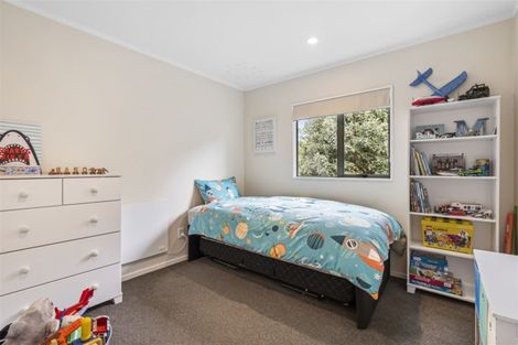 Photo of property in 103a Brian Crescent, Stanmore Bay, Whangaparaoa, 0932