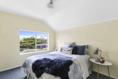 Photo of property in 18 Cambrian Street, Churton Park, Wellington, 6037