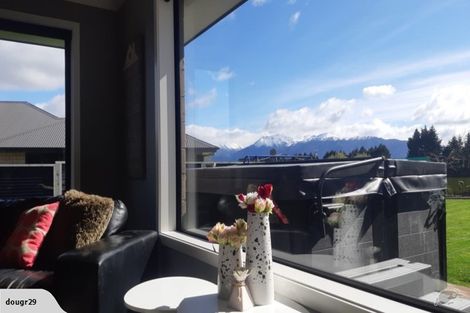 Photo of property in 27 Orbell Crescent, Te Anau, 9679
