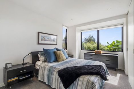 Photo of property in 15b Verran Road, Birkenhead, Auckland, 0626