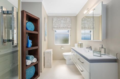 Photo of property in 15 Bosun Terrace, Whitby, Porirua, 5024