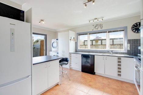 Photo of property in 58 Meeanee Road, Taradale, Napier, 4112