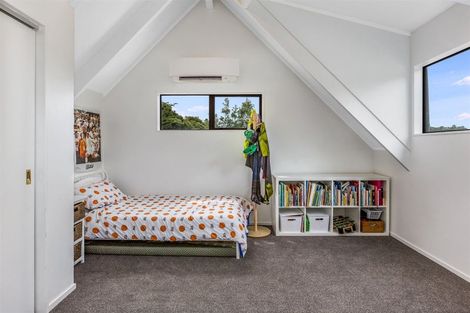 Photo of property in 63 Omapere Street, Whitby, Porirua, 5024