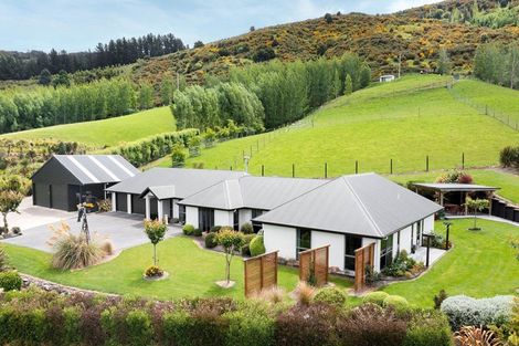 Photo of property in 36 Tara Hills Drive, North Taieri, Mosgiel, 9092