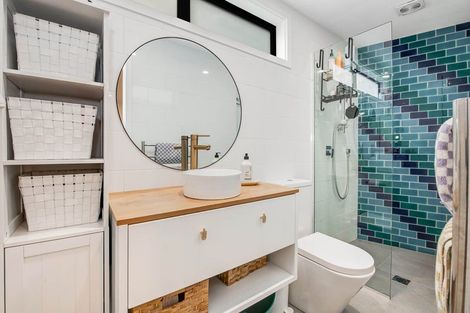 Photo of property in 61 Brian Crescent, Stanmore Bay, Whangaparaoa, 0932