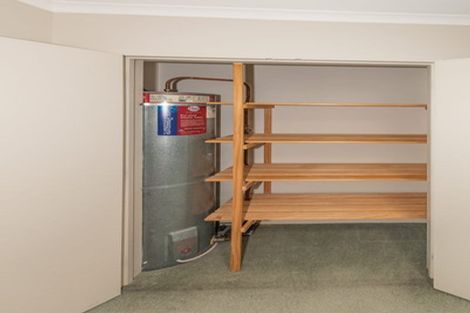 Photo of property in 6/78 Fernhill Way, Oteha, Auckland, 0632