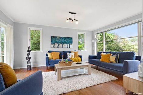 Photo of property in 22 Trojan Crescent, New Lynn, Auckland, 0600