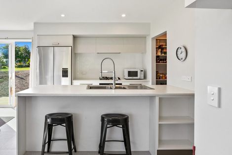 Photo of property in 76 Riddell Road, Kerikeri, 0230