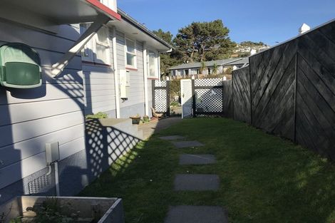 Photo of property in 18 Glen Alton Avenue, Paparangi, Wellington, 6037