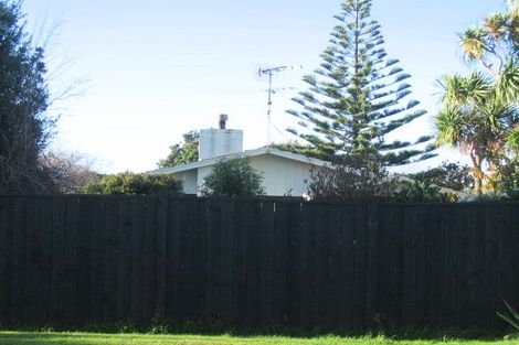Photo of property in 13 Vaucluse Avenue, Paraparaumu Beach, Paraparaumu, 5032