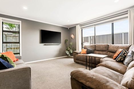 Photo of property in 12 Carrington Drive, Papamoa Beach, Papamoa, 3118