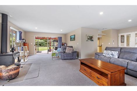 Photo of property in 2 Cobden Place, Woodend, 7610