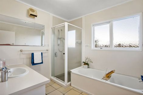 Photo of property in 40 Waipa Street, Birkenhead, Auckland, 0626