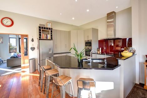 Photo of property in 12 Strathmore Crescent, Roslyn, Dunedin, 9010