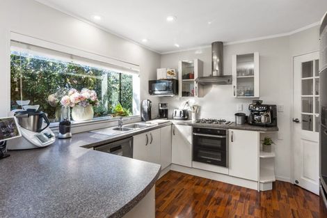 Photo of property in 19a Riddell Road, Glendowie, Auckland, 1071