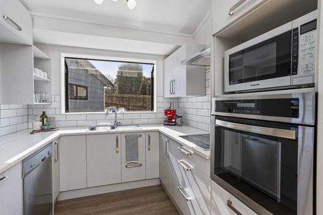 Photo of property in 10 Coubray Place, Botany Downs, Auckland, 2010