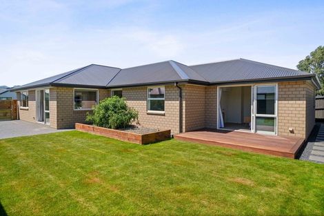 Photo of property in 16 Forge Close, Halswell, Christchurch, 8025