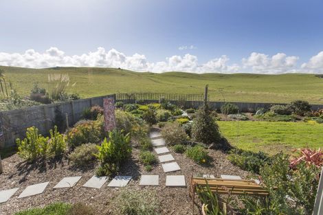 Photo of property in 10 Sunset Drive, Baylys Beach, Dargaville, 0377