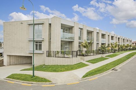 Photo of property in 13 Bickerton Way, Flat Bush, Auckland, 2019