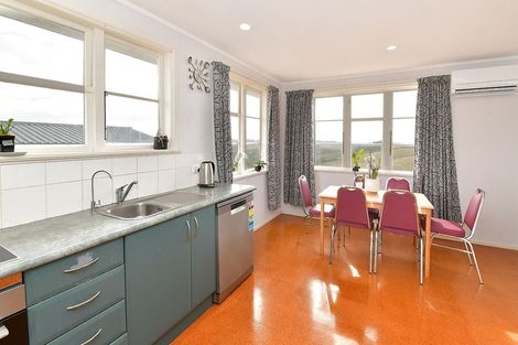 Photo of property in 290 Shanks Road, Helensville, 0875