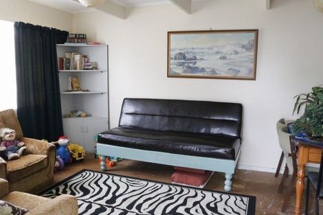 Photo of property in 38 Polson Street, Castlecliff, Whanganui, 4501