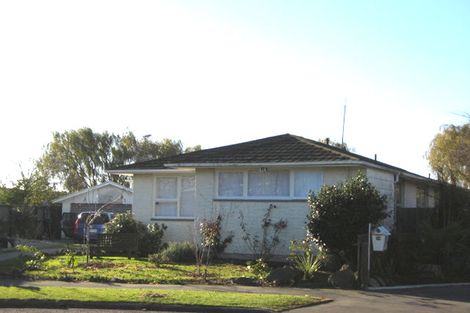 Photo of property in 28 Sarabande Avenue, Redwood, Christchurch, 8051