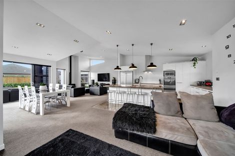 Photo of property in 15 Marlin Terrace, Bell Block, New Plymouth, 4312