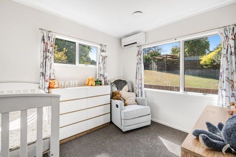 Photo of property in 8 Teviot Place, Totara Vale, Auckland, 0629