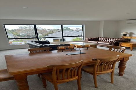 Photo of property in 12b Bluefin Way, West Harbour, Auckland, 0618